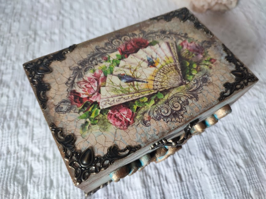Cutie decorativă din lemn – handmade, shabby chic [4]