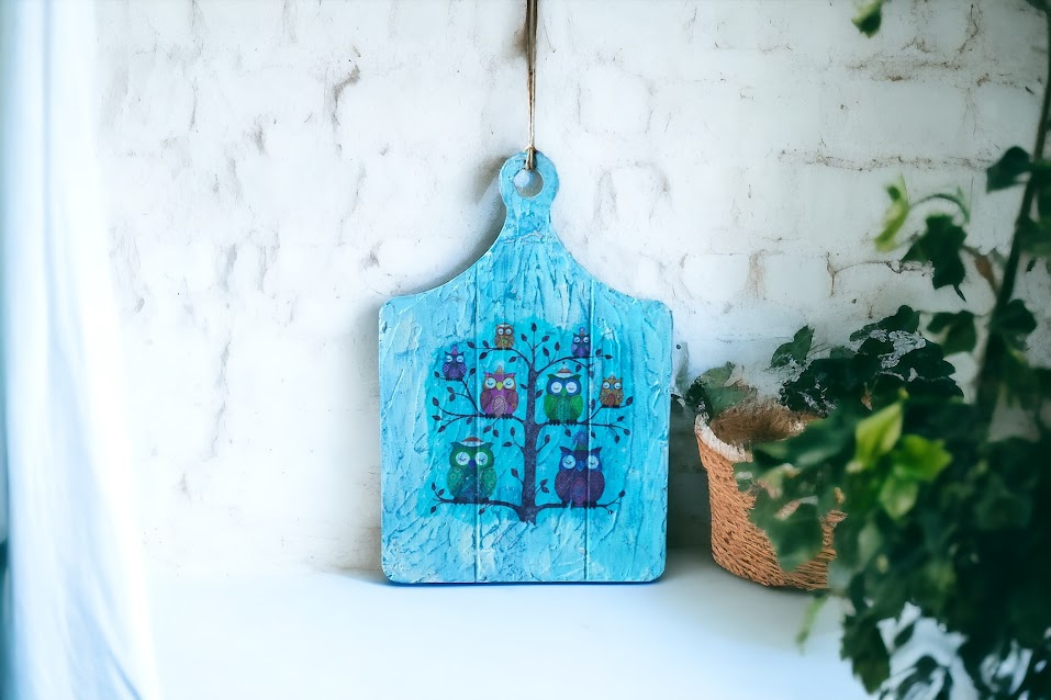 Decoratiune cu bufnite somnoroase. [1]