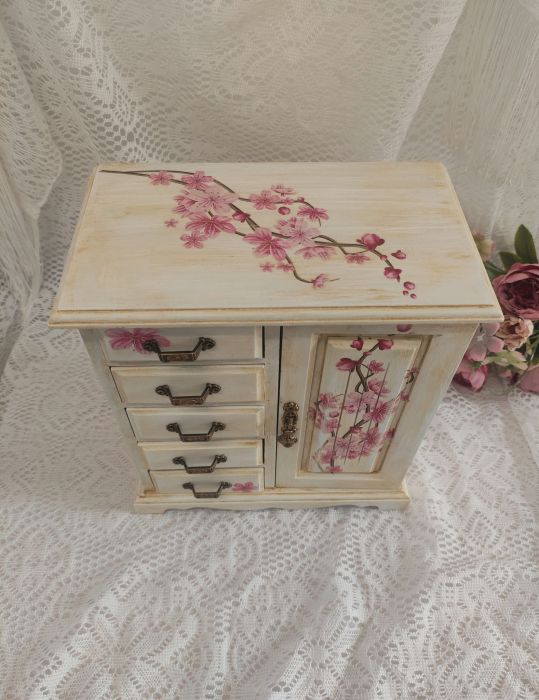 Dulăpior Bijuterii [6]