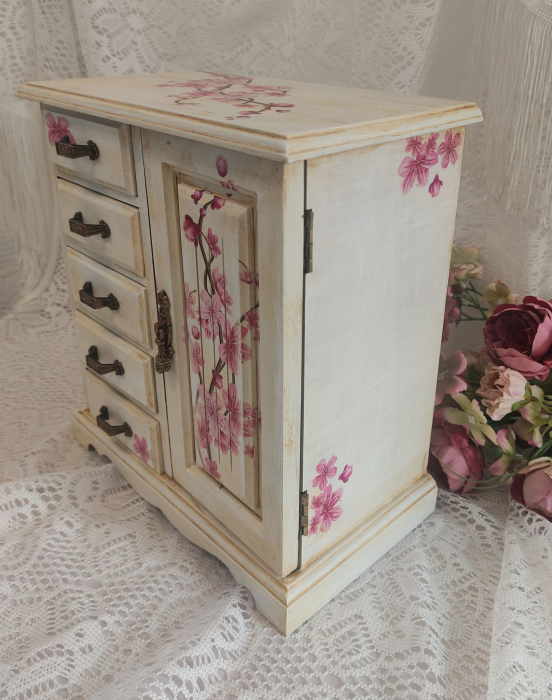 Dulăpior Bijuterii [3]