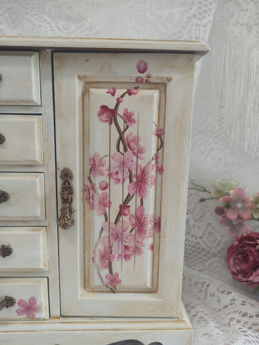 Dulăpior Bijuterii [5]