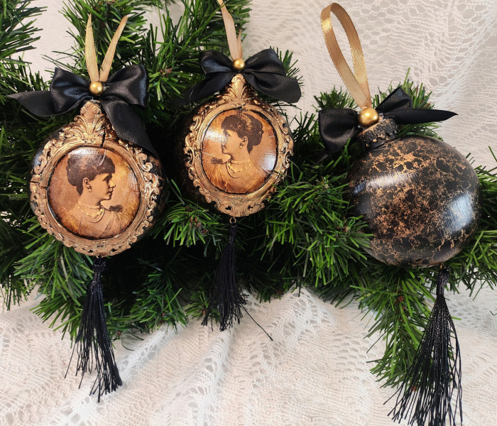 Glob -Regina Maria Black [6]