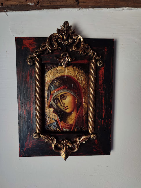 Icoană Maica Domnului cu ramă din lemn sculptat – expunere pe perete sau masă [7]