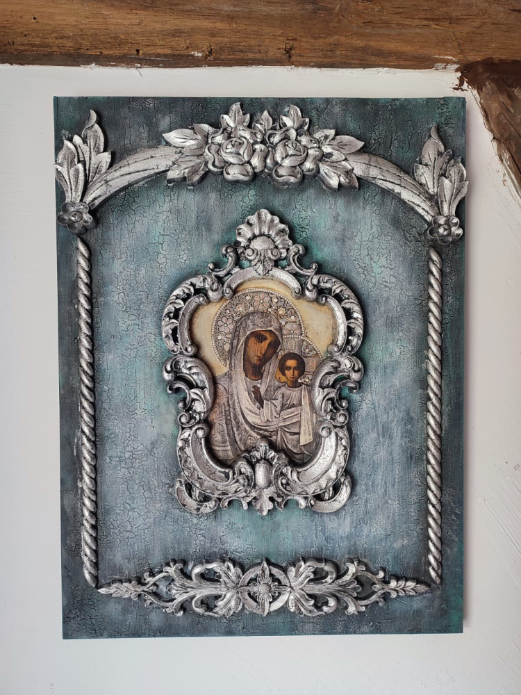 Titlul Imaginii Principale [2]