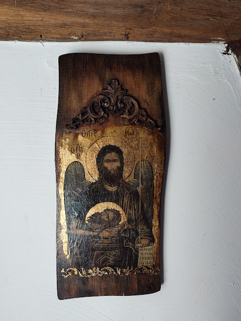 Icoană lucrată manual pe lemn de stejar – aspect vechi [7]
