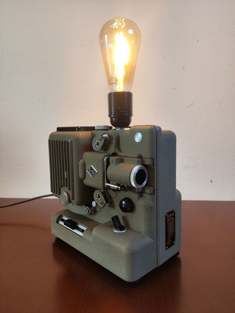 Lampă Handmade din Proiector Vintage [4]