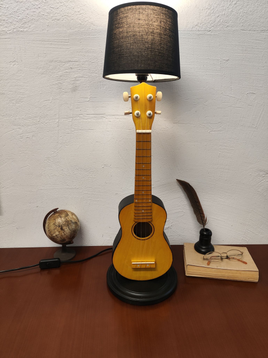 Lampă/veioză -Ukulele [9]