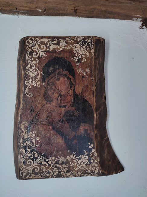 Icoană rustica pe lemn cu Maica Domnului și Pruncul [7]