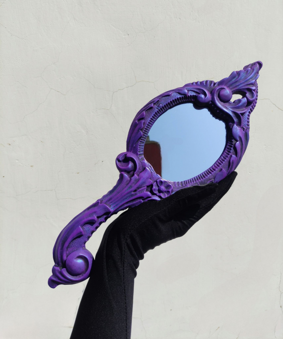 Oglindă -Maleficent [4]