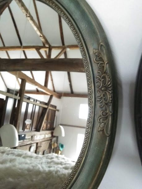 Oglinda ovala de perete [4]