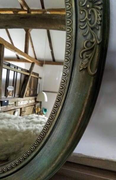 Oglinda ovala de perete [2]