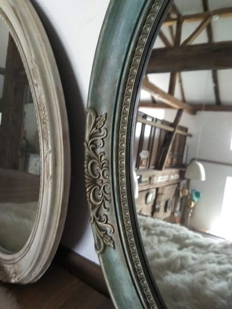 Oglinda ovala de perete [6]