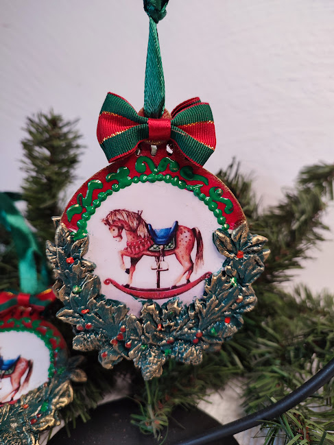 ornament-handmade-craciun-calut-balansoar-vintage [1]