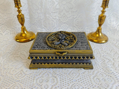 Cutii și Casete Bijuterii Handmade – Eleganță Unicat pentru Comori Personale - Casetă bijuterii -Angel