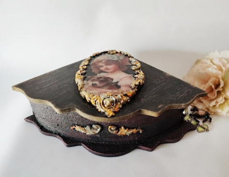 Cutii,casete,cufere handmade - Caseta bijuterii-Sofie si catelul