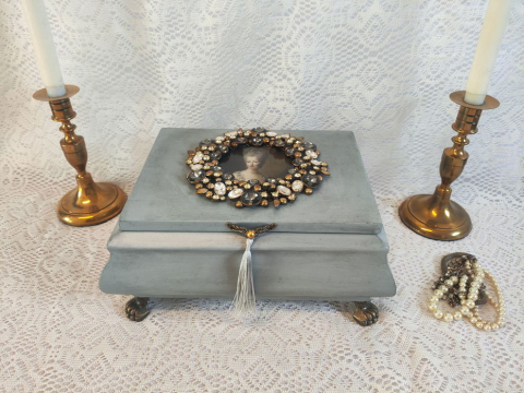 Cutii și Casete Bijuterii Handmade – Eleganță Unicat pentru Comori Personale - Caseta de bijuterii-Elegance