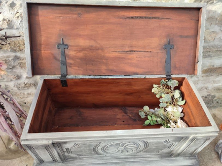 Cufar din lemn masiv,antichizat alb [2]