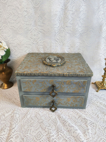Cutii și Casete Bijuterii Handmade – Eleganță Unicat pentru Comori Personale - Cufăr/dulăpior-Alizee