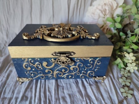 Cutii,casete,cufere handmade - Cutie bijuterii-Royale
