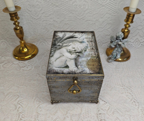 Cutii și Casete Bijuterii Handmade – Eleganță Unicat pentru Comori Personale - Cutie bijuterii -Vintage Angel
