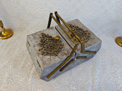 Cutii și Casete Bijuterii Handmade – Eleganță Unicat pentru Comori Personale - Cutie croitorie/depozitare -Baroque
