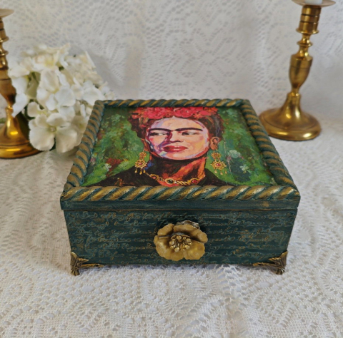 Cutie din lemn-Frida Kahlo [0]