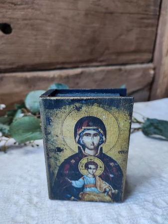Cutie din Lemn Model Carte, Decorată cu Imaginea Maicii Domnului [1]