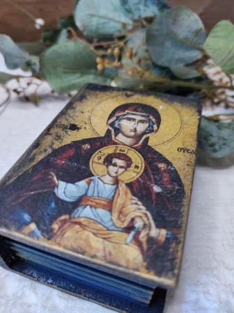 Cutie din Lemn Model Carte, Decorată cu Imaginea Maicii Domnului [3]