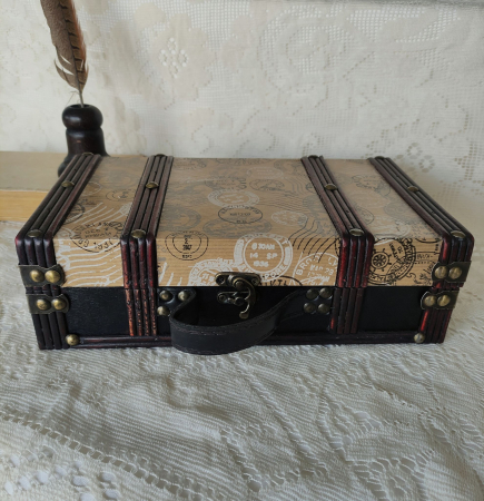 Cutie geamantan lemn [0]