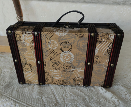 Cutie geamantan lemn [2]