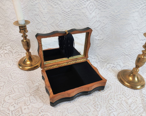 Cutie muzicală -Noir [5]