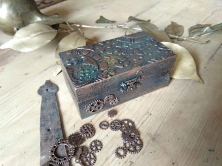 Cutie Steampunk-rotite si ceasuri [4]