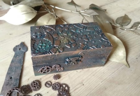 Cutie Steampunk-rotite si ceasuri [2]
