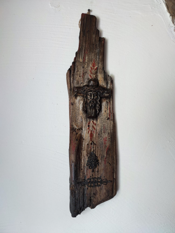 Decorațiune Rustică Unicat – Cruce pe Lemn Recuperat [3]