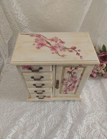 Dulăpior Bijuterii [5]