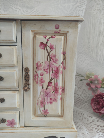 Dulăpior Bijuterii [4]