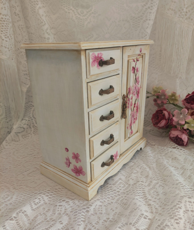 Dulăpior Bijuterii [3]