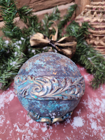 Crăciun Vintage – Globuri și Decorațiuni Handmade cu Suflet și Patina Timpului - Glob baroc XL