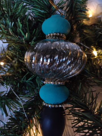 Glob decorativ din sticlă handmade – ornament elegant pentru brad de Crăciun vintage [4]