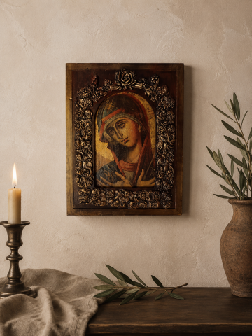 Icoane și Decor Rustic – Unicate din Lemn și Piatră - Icoană antichizată cu Fecioara Maria – ramă decorată în relief