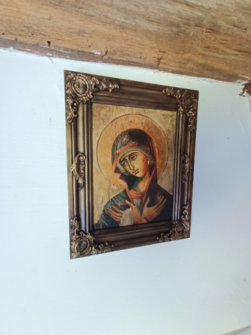 Icoană handmade antichizată – Maica Domnului, lemn sculptat, suport masă & perete [5]
