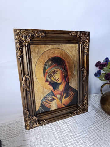 Icoană handmade antichizată – Maica Domnului, lemn sculptat, suport masă & perete [7]