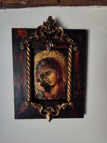 Icoană Maica Domnului cu ramă din lemn sculptat – expunere pe perete sau masă [6]