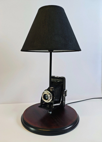 Corpuri de Iluminat și Lămpi Handmade – Lumină cu Stil și Poveste - Lampă/veioză -Aparat foto