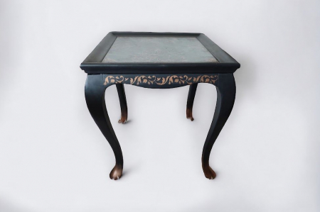 Măsuță decorativă Black Beauty – design vintage, ideală pentru spații mici [1]
