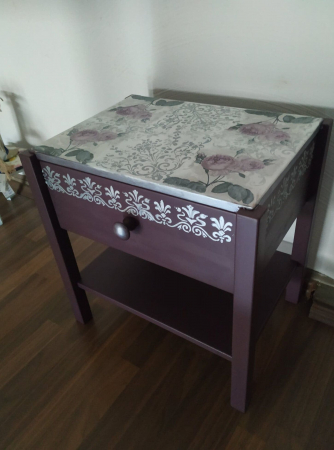 Mobila reconditionata-mic mobilier - Masuta/noptiera in stil vintage,romantic