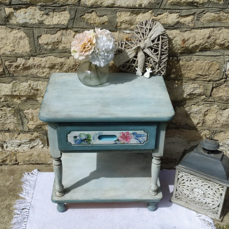 Set doua noptiere [4]