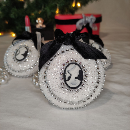 Craciun-globuri si decoratiuni hand made - Set globuri-Glamour