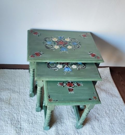 Mobila reconditionata-mic mobilier - Set masute pictate manual-Folk