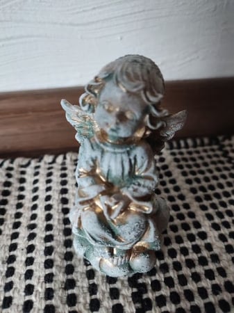 Decoratiuni casa - Statueta ingeras